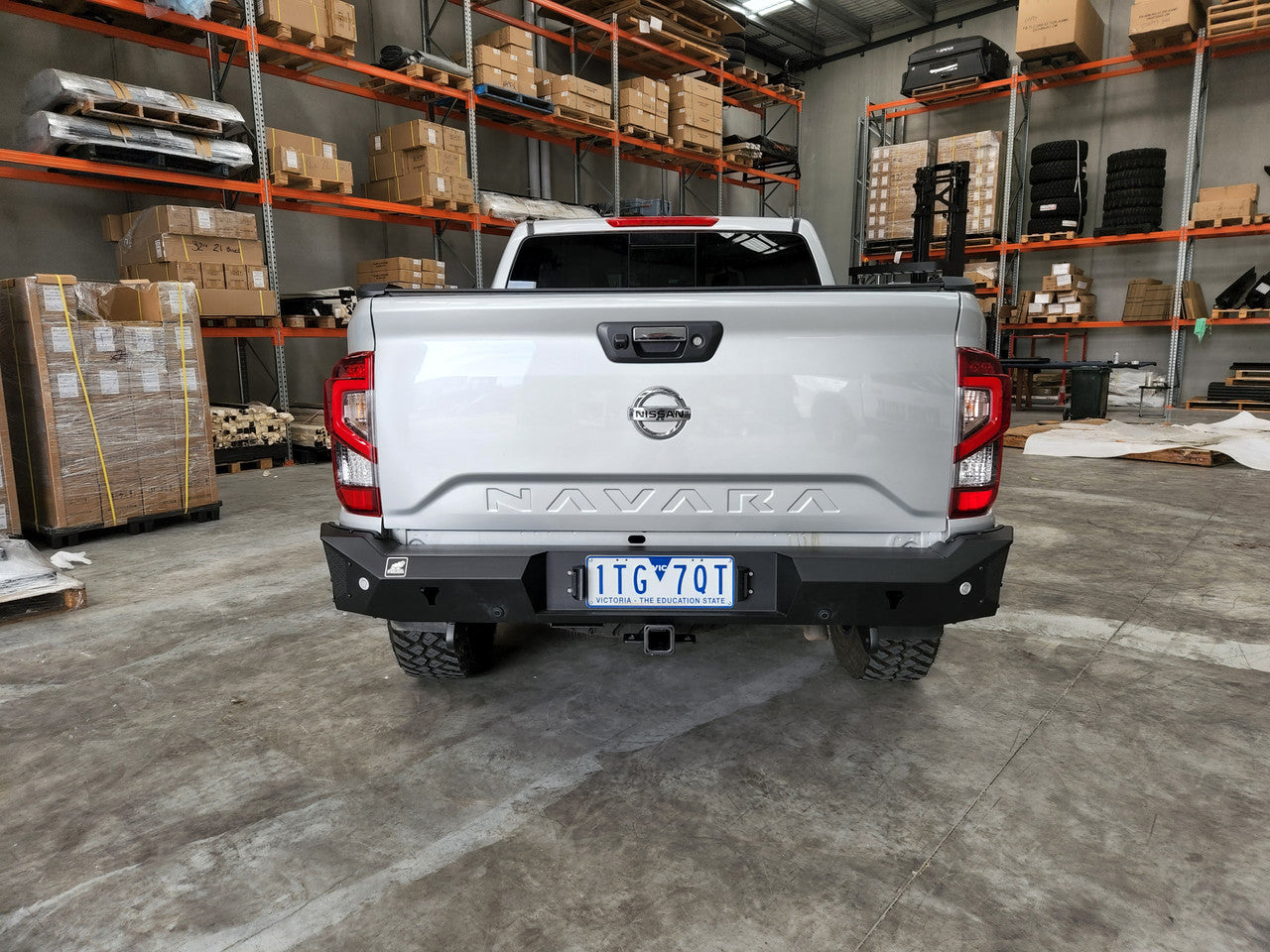 Navara NP300 rear bar and tow bar
