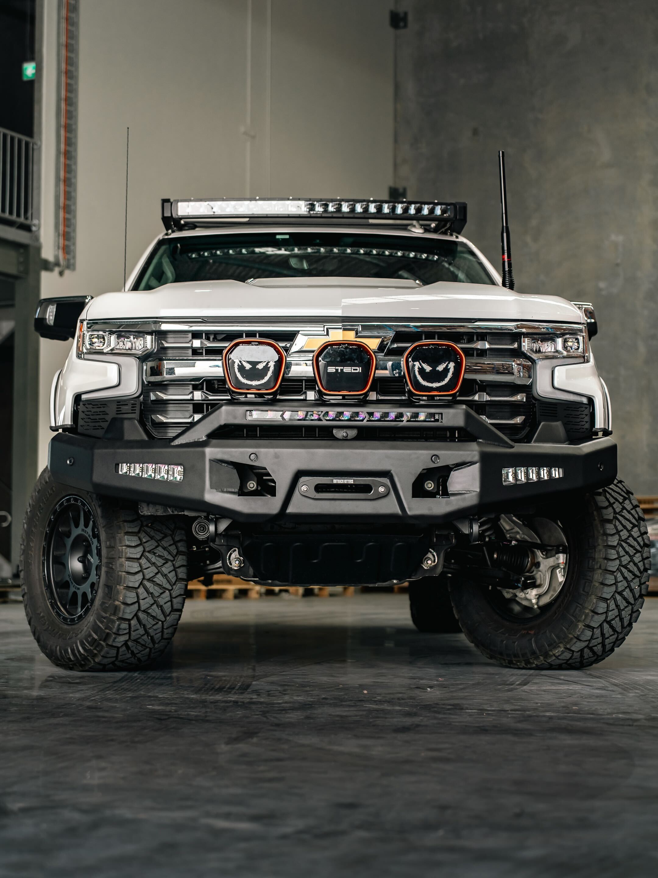 Outback Kitters 2022+ Chev Silverado 1500 Pre Runner Bar – Payload ...
