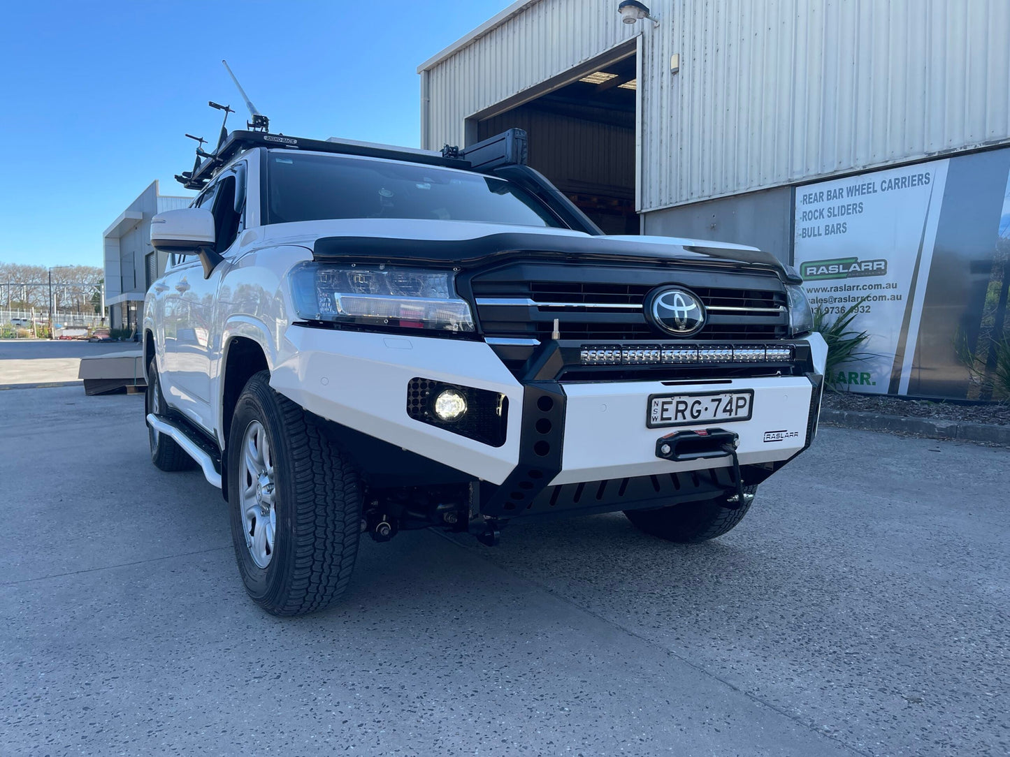 300 Series Toyota Landcruiser Low Line (Winter) Bull Bar