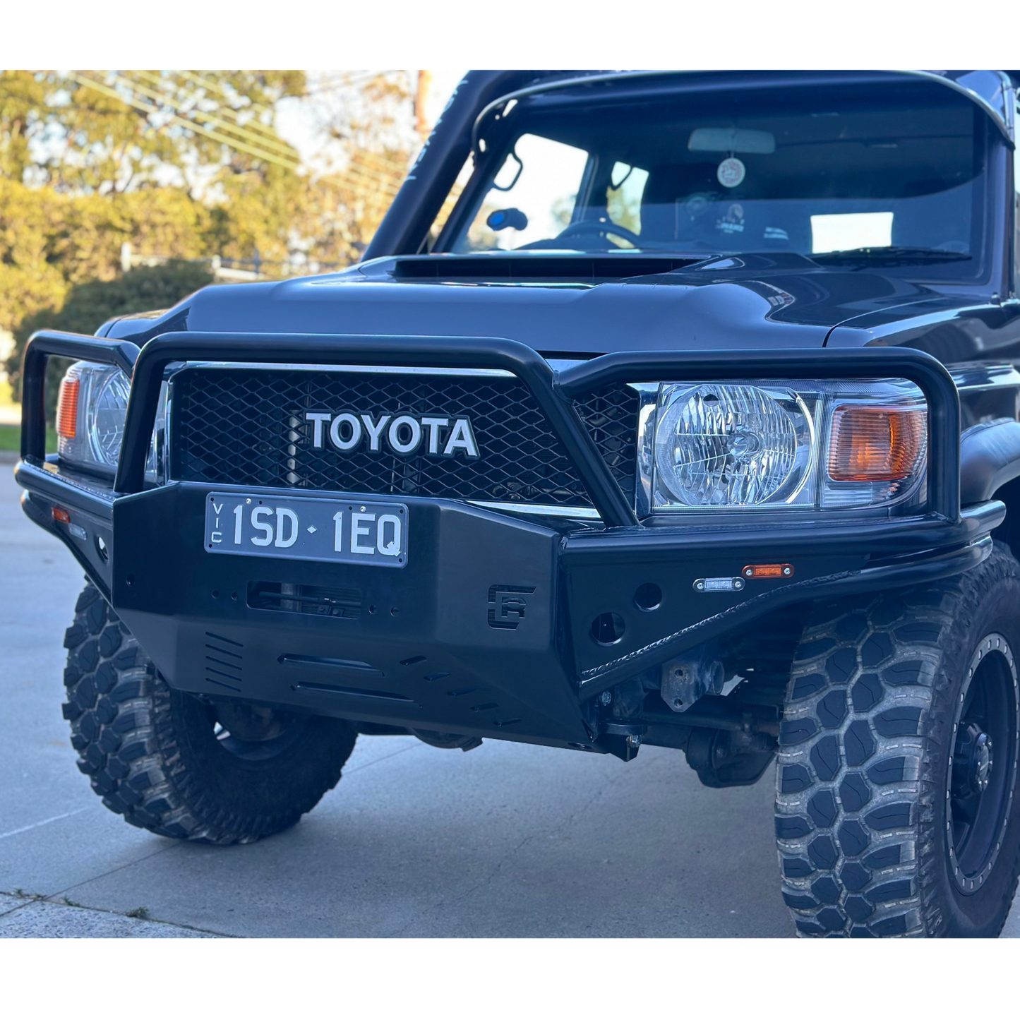 70 Series Toyota Landcruiser POOLY Bull Bar