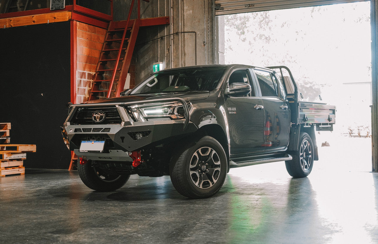 Offroad Animal Toro bull bar Hilux My21