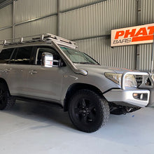 Toyota LandCruiser 200 Series Snorkel 'Mid Entry'