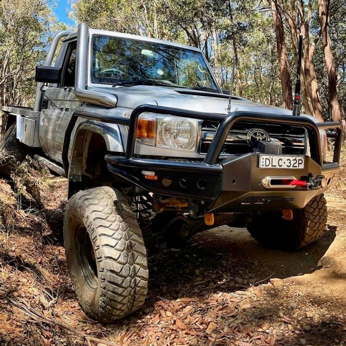 76 Series Toyota Landcruiser Azza Bull Bar