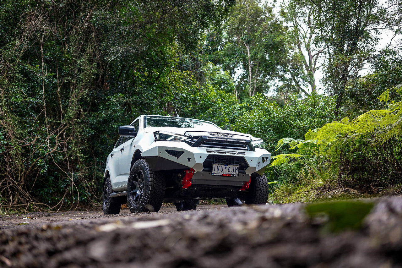 Predator bar MUX MY21 with optional lights, colour coding and Hoop