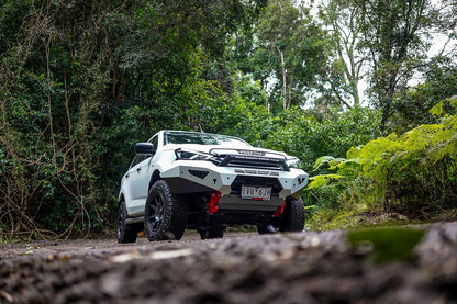 Predator bar MUX MY21 with optional lights, colour coding and Hoop
