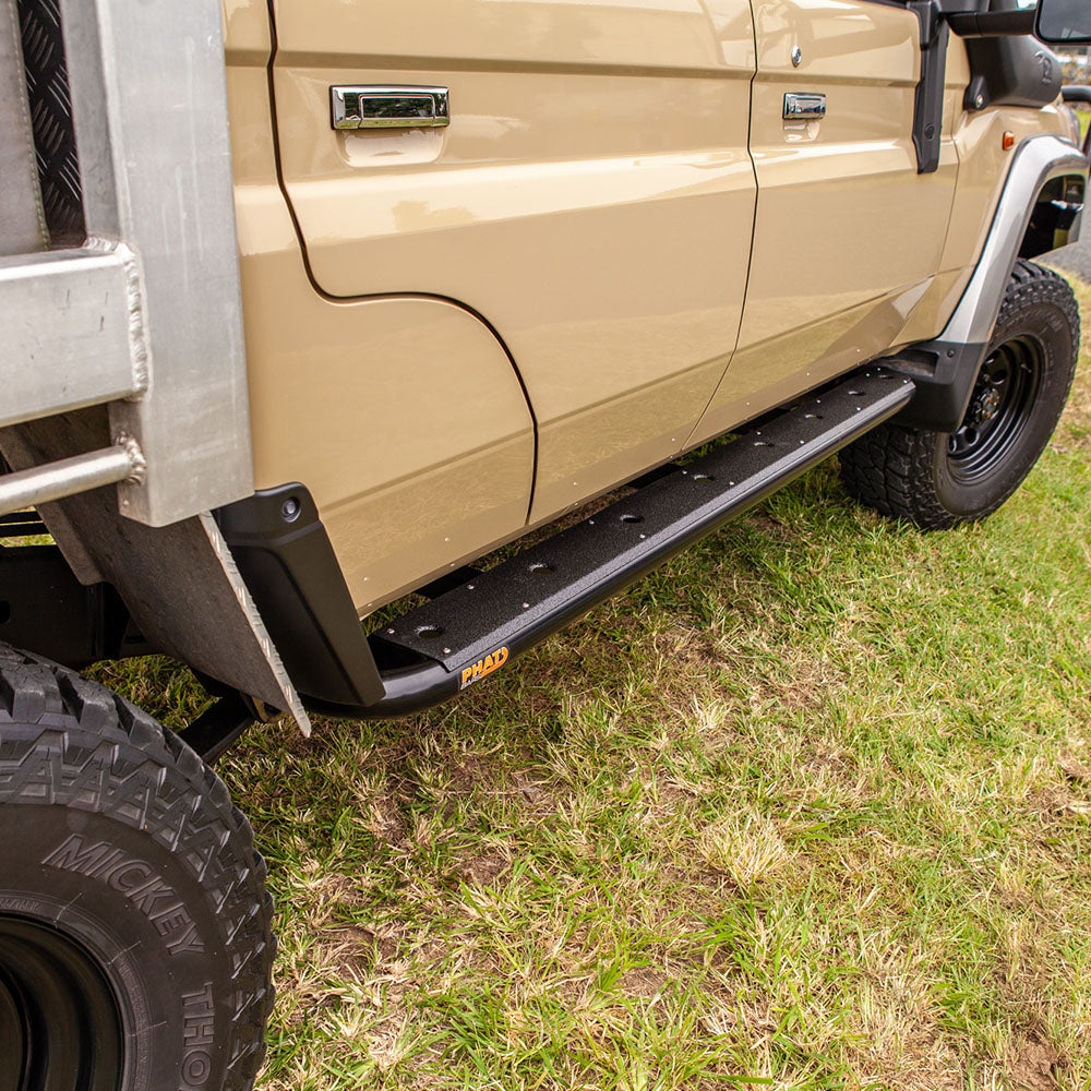 Toyota LandCruiser 79/76 Series FLAT Rock Sliders / Side Steps