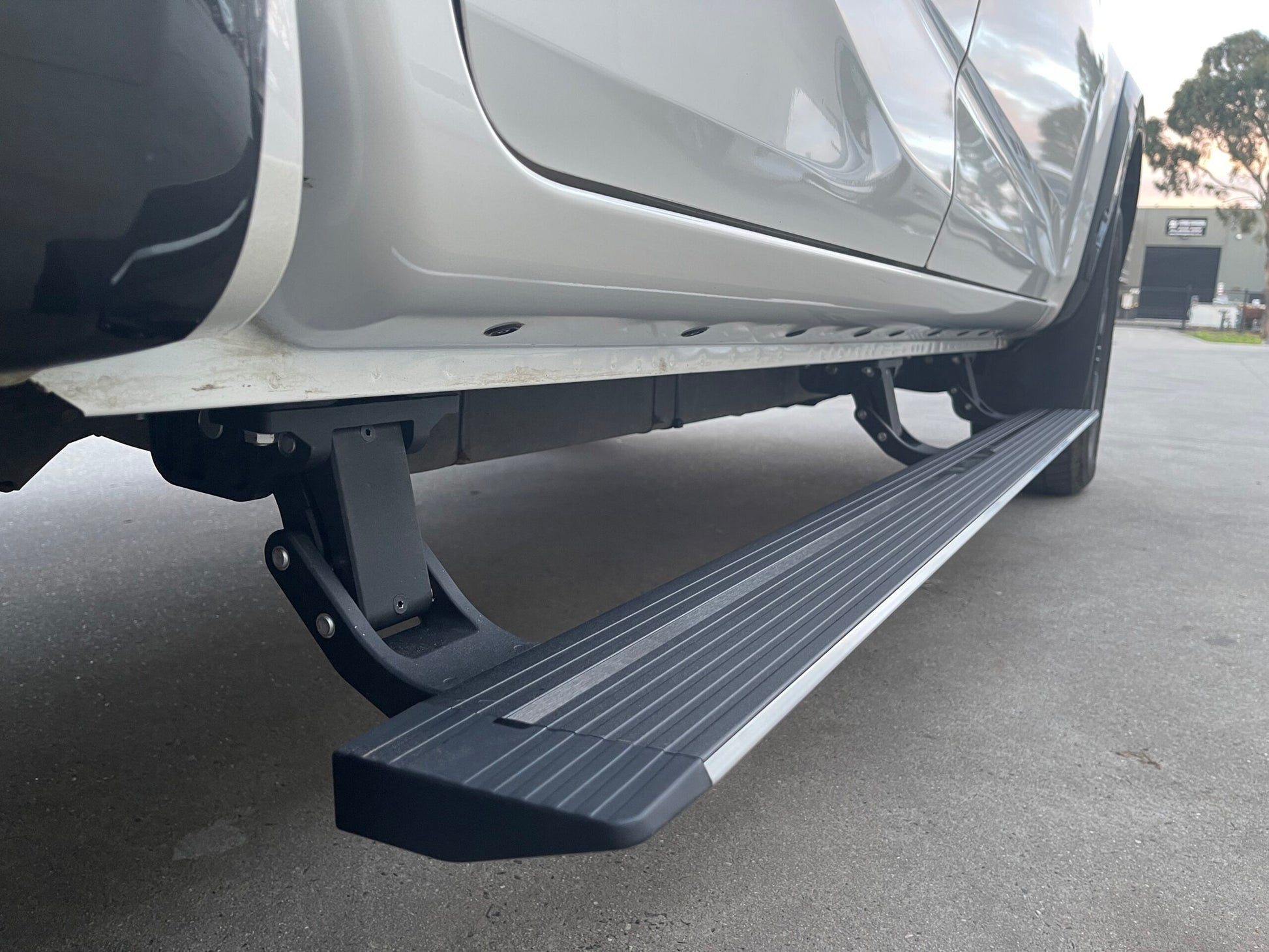 Power Boards [Pair] - Isuzu D-Max My21 On | Mazda Bt-50 Tf Series Jul 2020 On