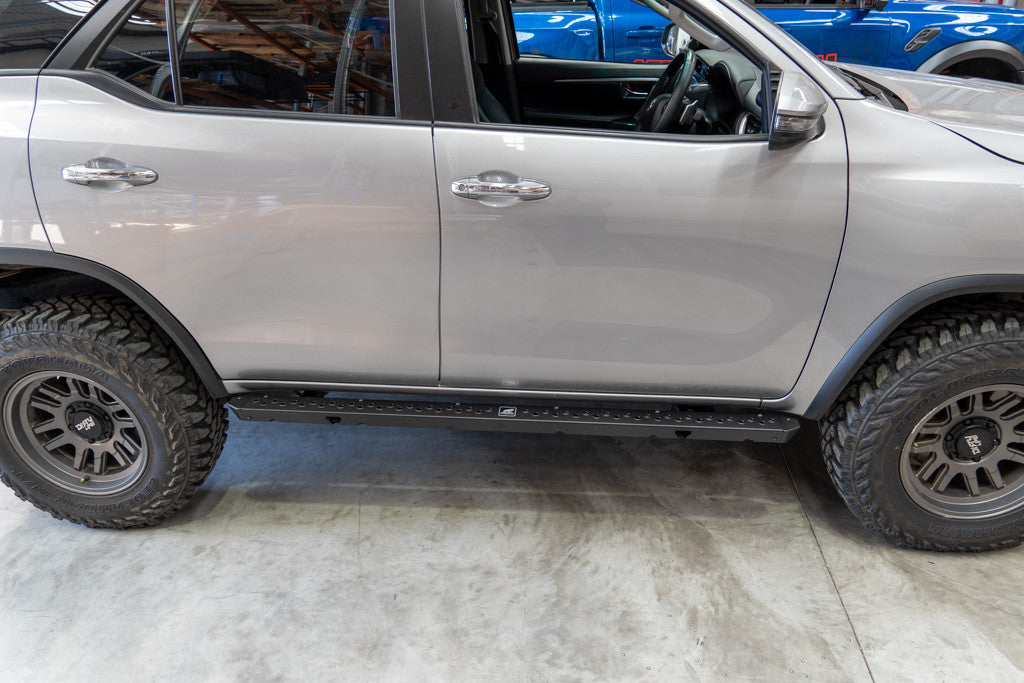 Toyota Fortuner Rock sliders