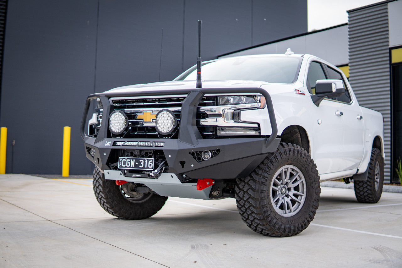 Chevy Silverado 1500 Toro bull bar with optional lights