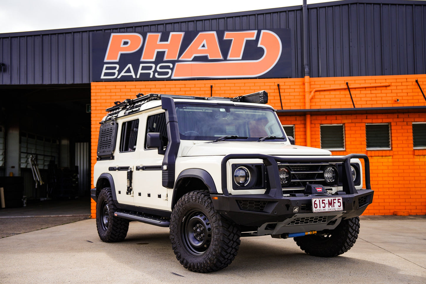 Ineos Grenadier Station Wagon Rock Sliders - Flat