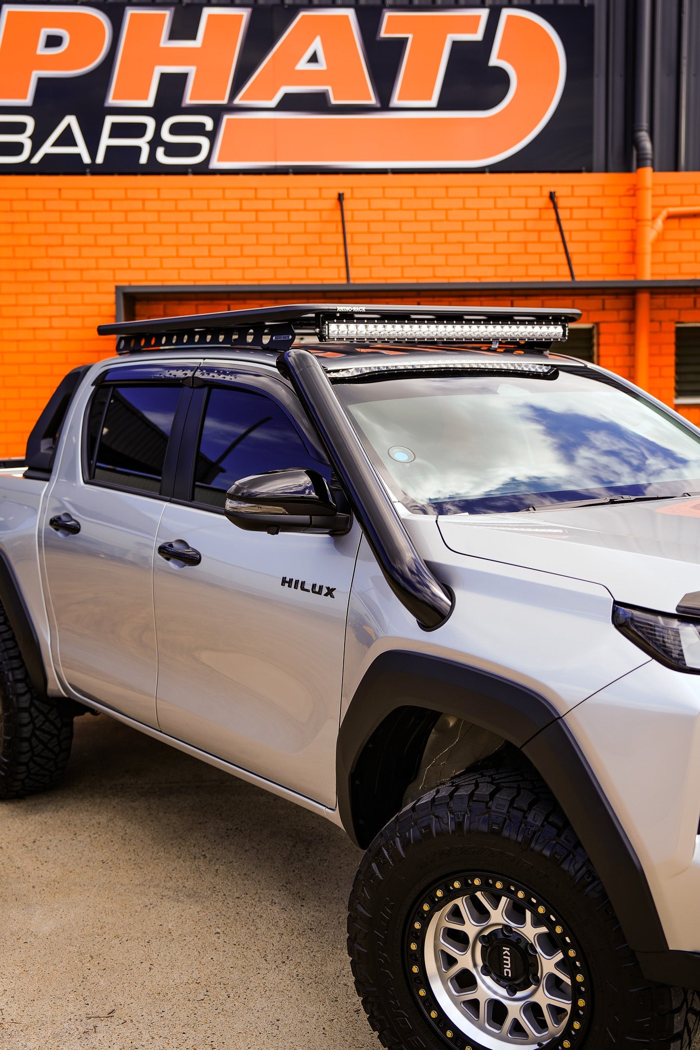 Toyota Hilux N90 Snorkel
