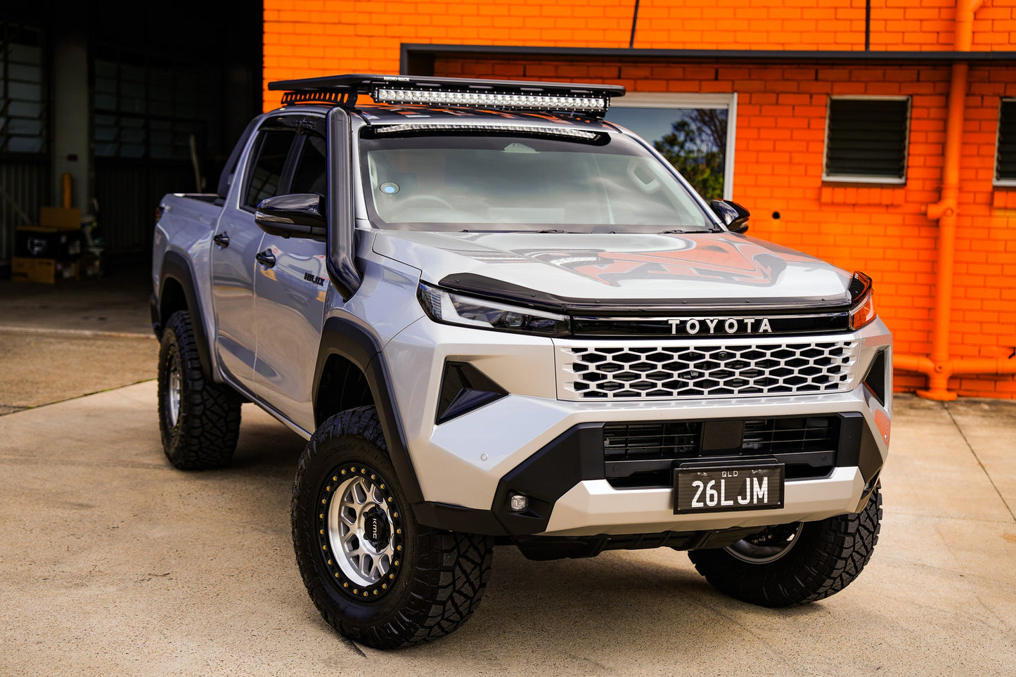 Toyota Hilux N90 Snorkel