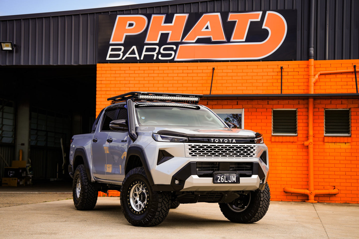 Toyota Hilux N90 Snorkel