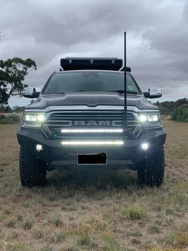 DT Ram Predator bar with optional stealth hoop and 32" lights