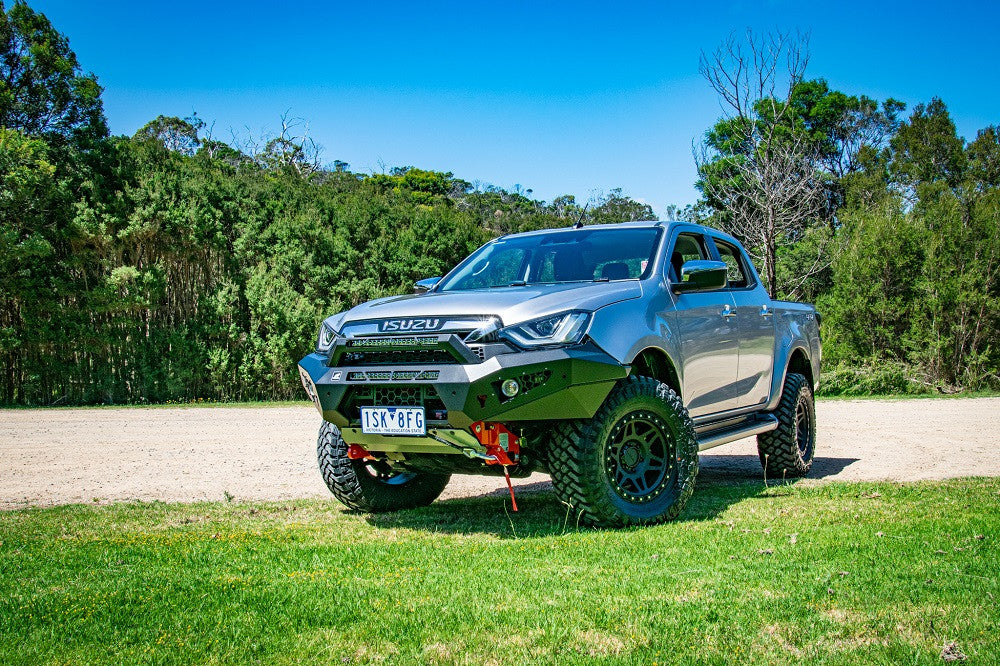 2021 Dmax Predator bar fitted with optional stealth hoop and twin light bars
