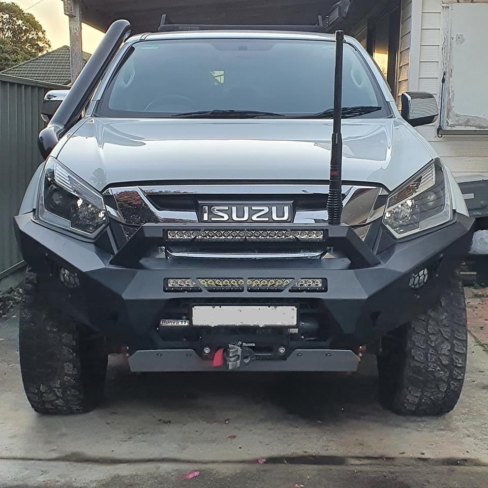 Dmax Predator bar with stealth hoop
