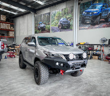 Toyota Fortuner Predator bar