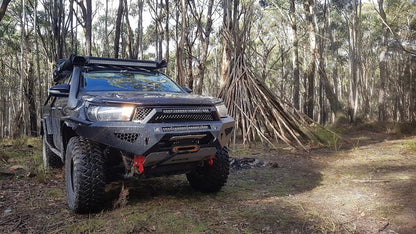 Predator Bull bar Hilux N80 with Stealth top hoop- with non standard brush rails