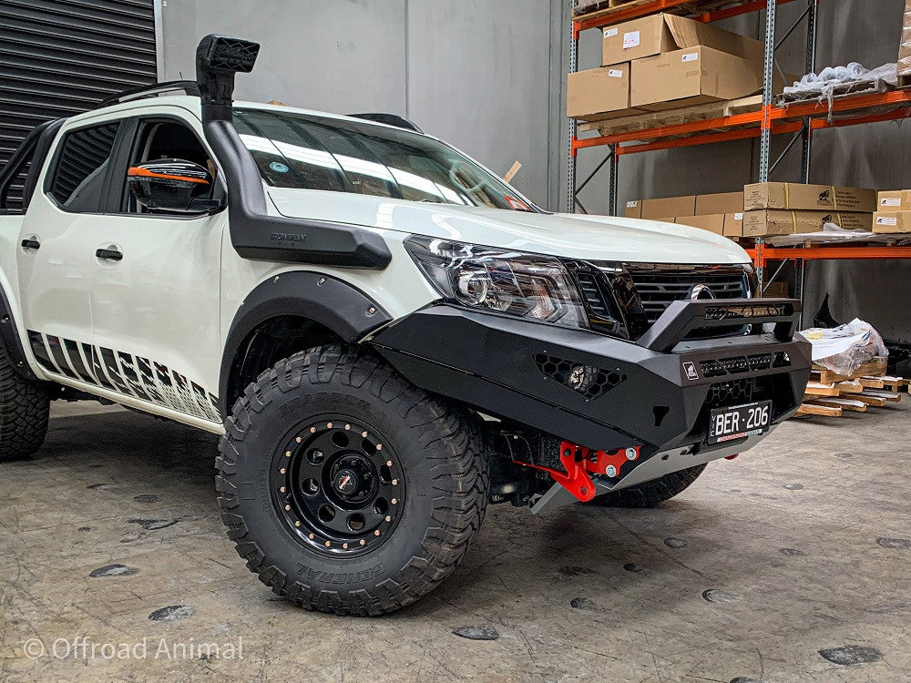 Offroad Animal Predator bar Nissan Navara NP300 with stealth hoop and 2 lights