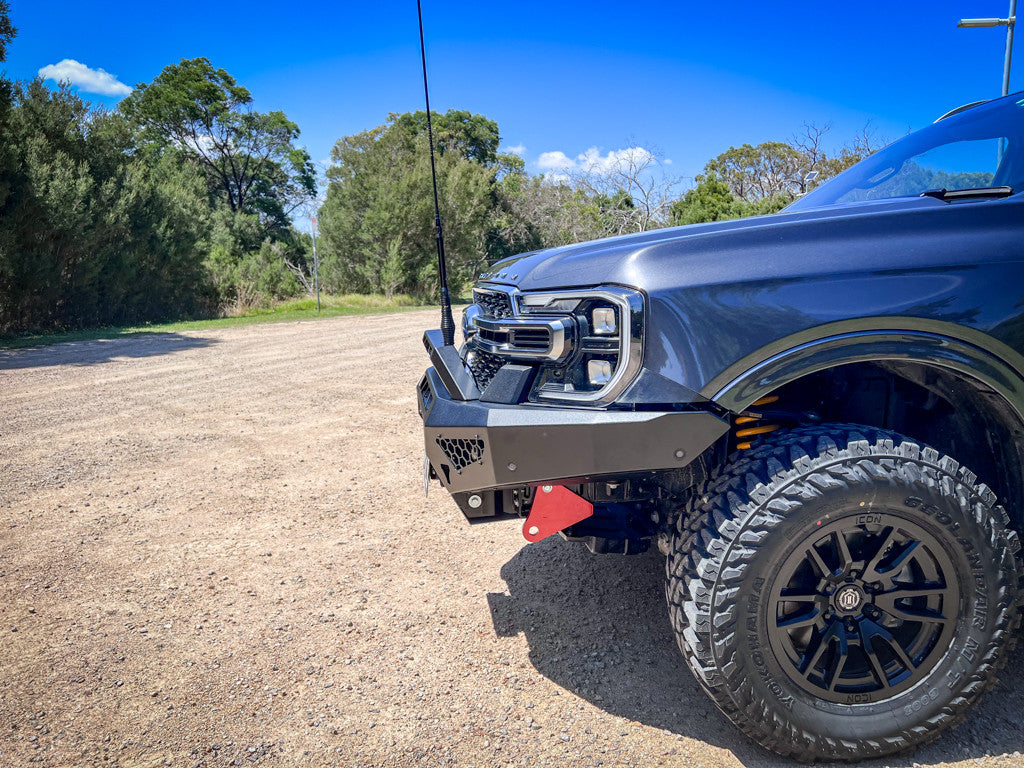 Predator Bar with optional lights and Stealth Hoop (side view)