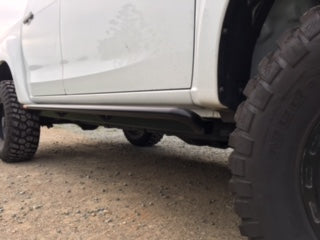 Isuzu D-Max 2012-2020 ANGLED Rock Sliders / Side Steps - Powdercoated