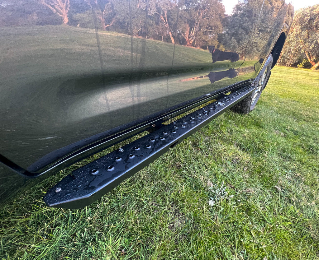 LC300 rock sliders