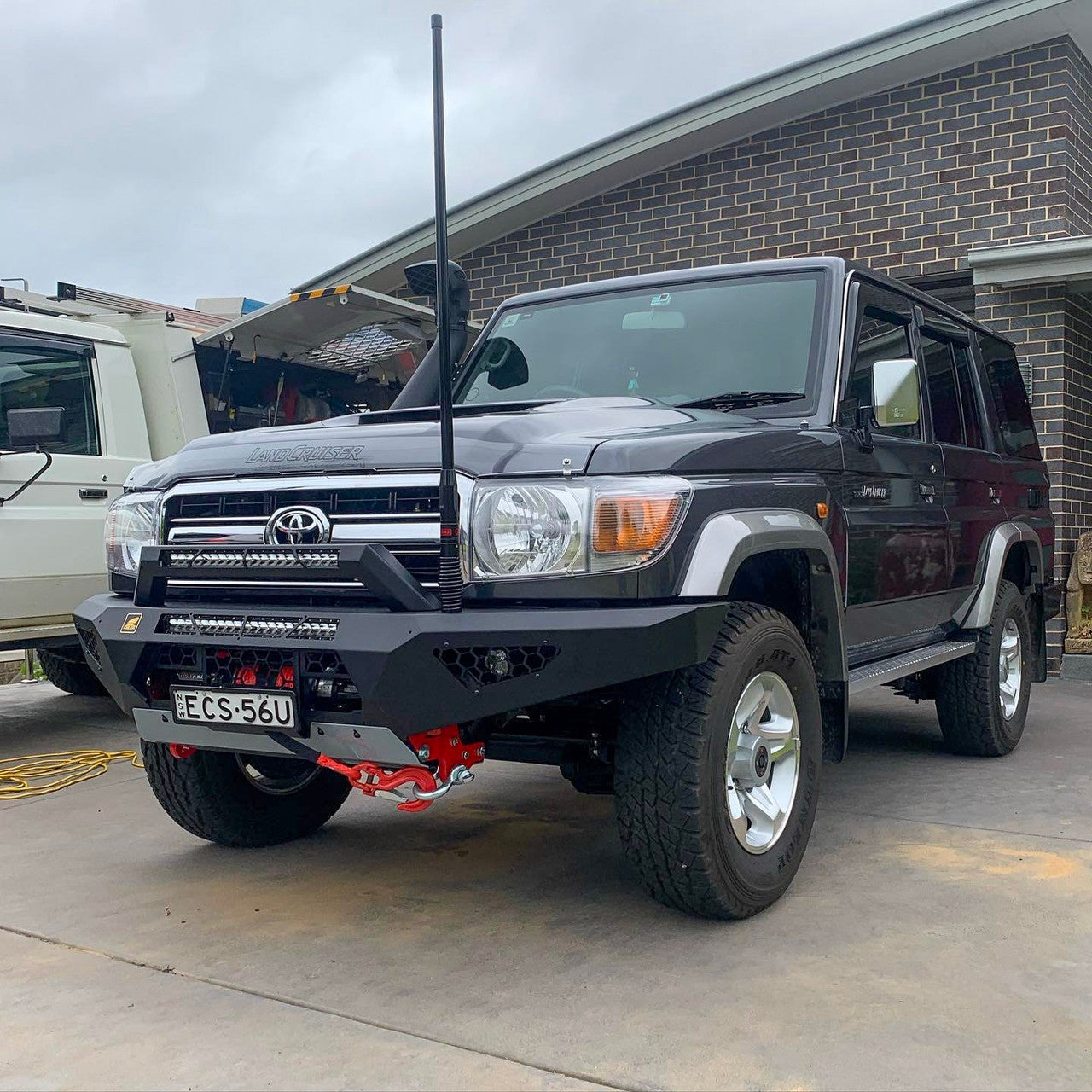 Predator Bull bar, To suit Toyota Land Cruiser 76, 78, 79 Series, 2007-2023 ( Does Not Suit 2017+ Single Cab)