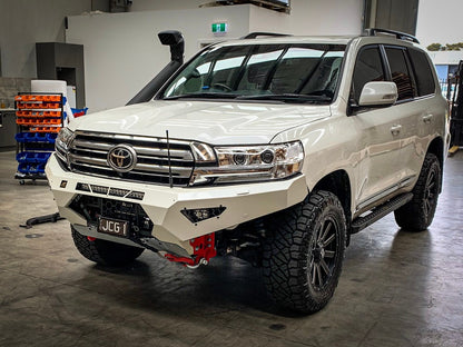 Offroad Animal rock sliders for LC200