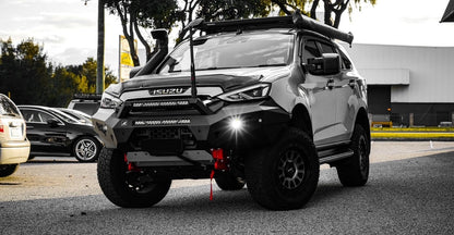 Predator bar MUX MY21 with optional lights, colour coding and Hoop