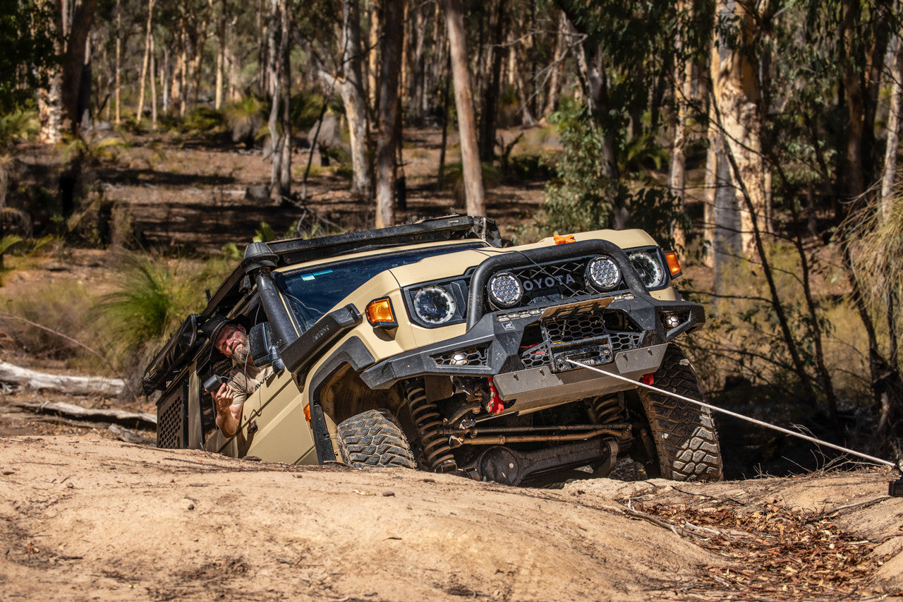 Predator Bull bar, Suitable for Toyota Land Cruiser (facelift) 76, 78, 79 Series, 2024 on