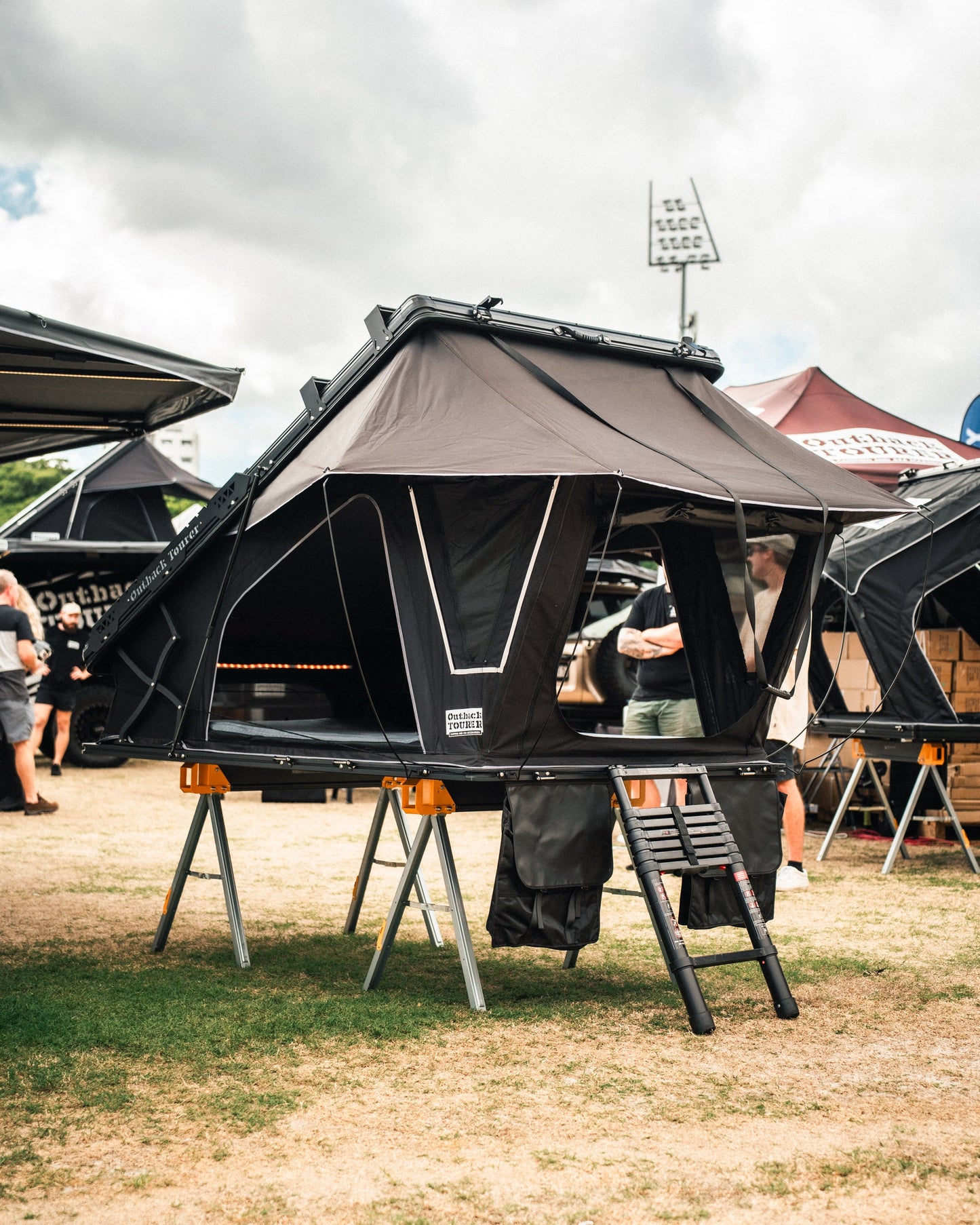 OT 1.4 X ROOFTOP TENT
