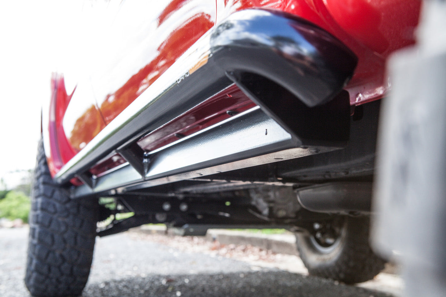 Toyota Hilux N70 ANGLED Rock Sliders / Side Steps - Powdercoated