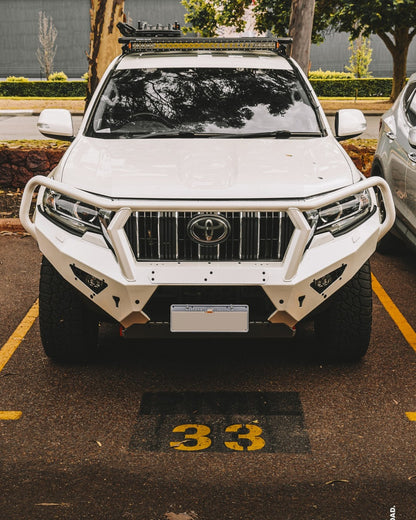Prado 150 Offroad Animal Toro bull bar colour coded white with Front Cover plate over light area