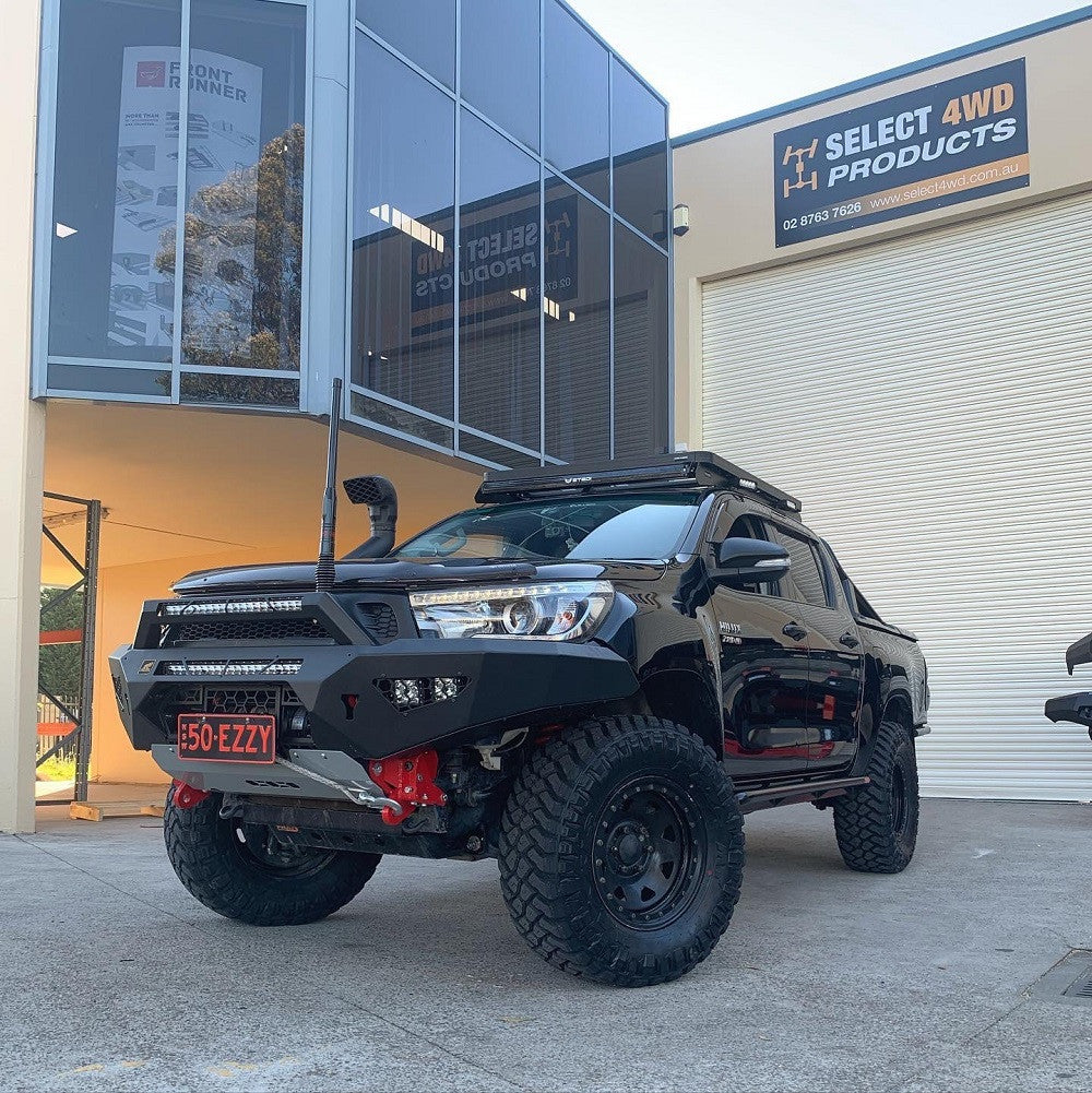 Predator Bull bar Hilux N80 with Stealth top hoop