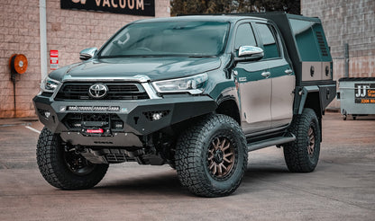Toyota Hilux Predator bar MY21