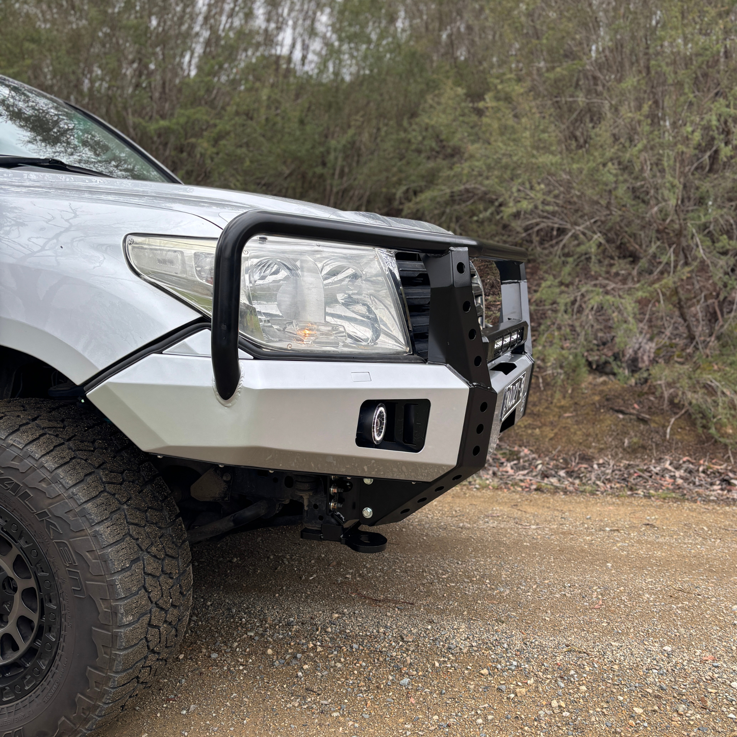 200 Series Toyota Landcruiser Dallas Bull Bar