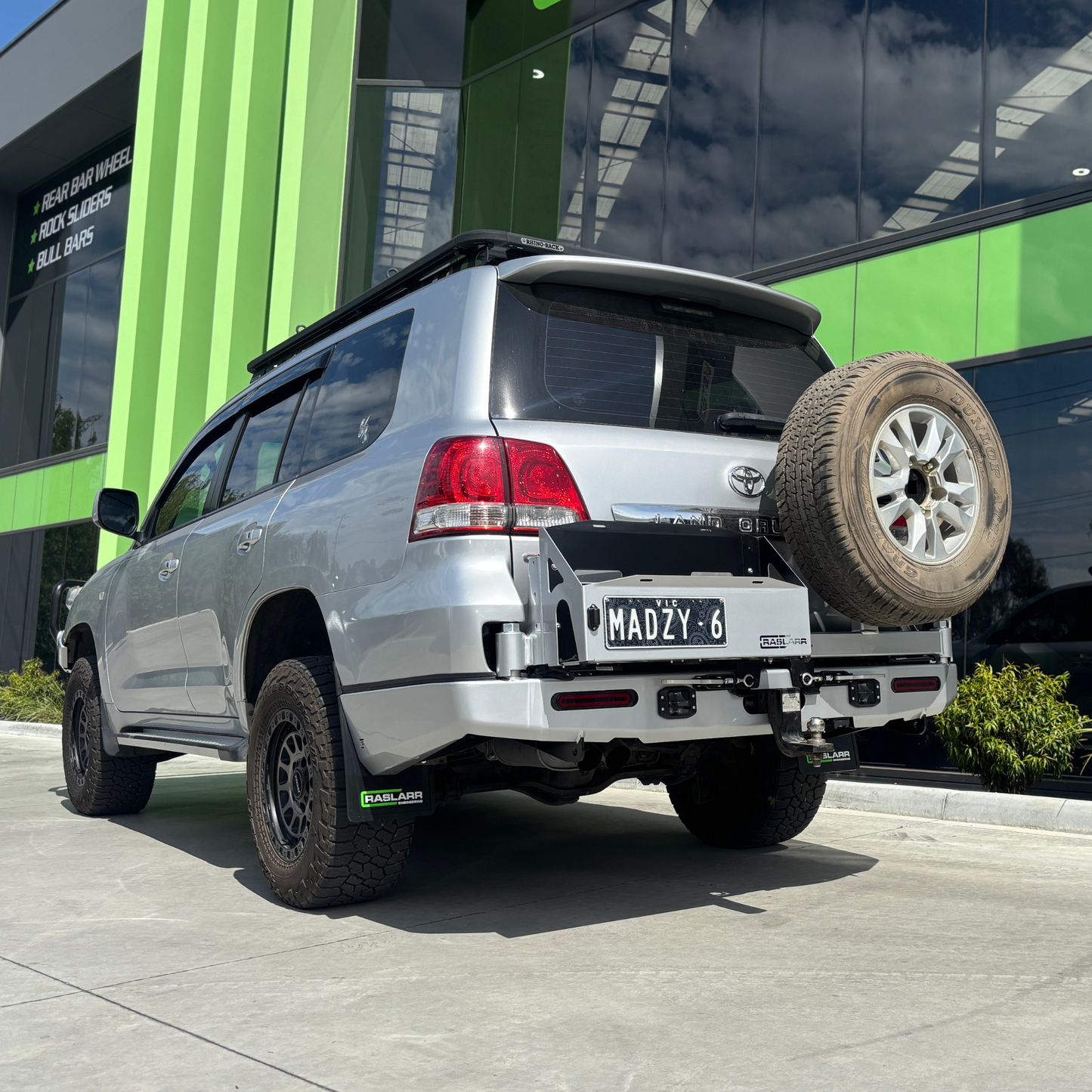 200 Series Toyota Landcruiser 'V2' Rear Bar