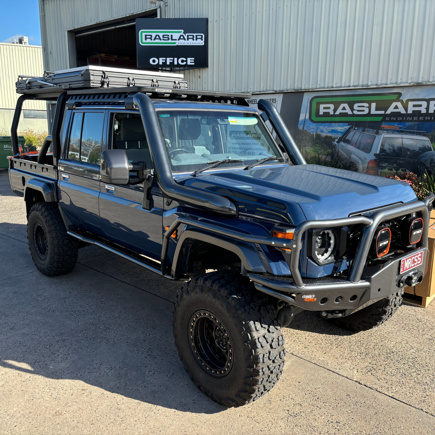 70 Series Facelift Dual Cab Sliders & Rails