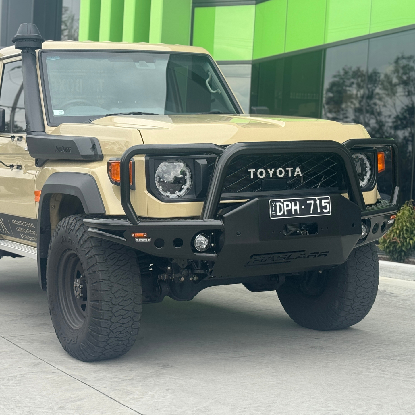 70 Series Facelift Toyota Landcruiser Azza Bull Bar [76, 78, 79 Series Facelift]