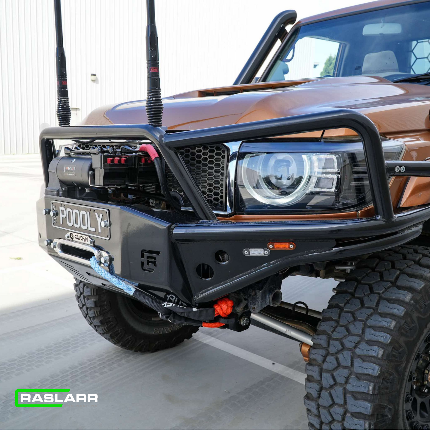 70 Series Toyota Landcruiser POOLY Bull Bar