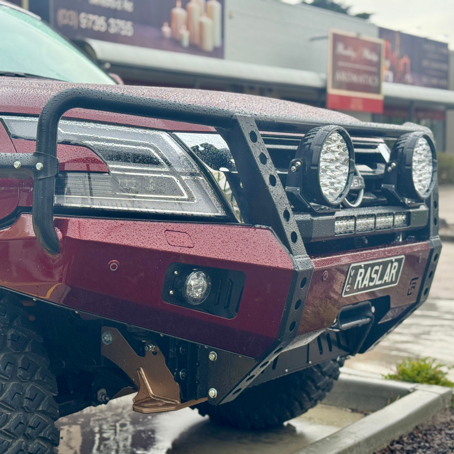 S5 Y62 Nissan Patrol Hooped (Dallas) Bull Bar