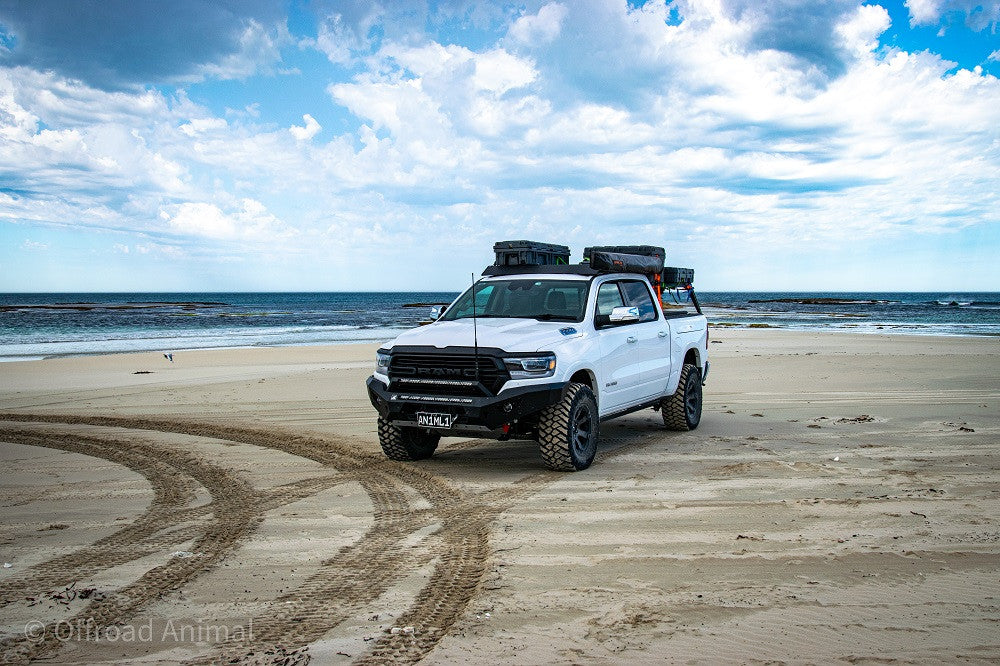 DT Ram Predator bar with optional stealth hoop and 32" lights