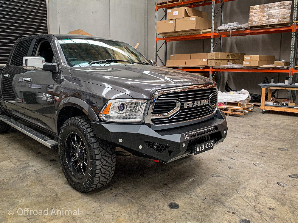 Ram predator bar with optional integrated light bar