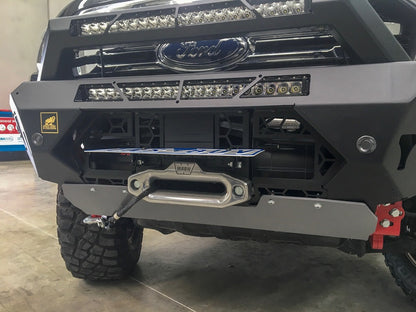 Predator bar on Ford Everest with stealth hoop