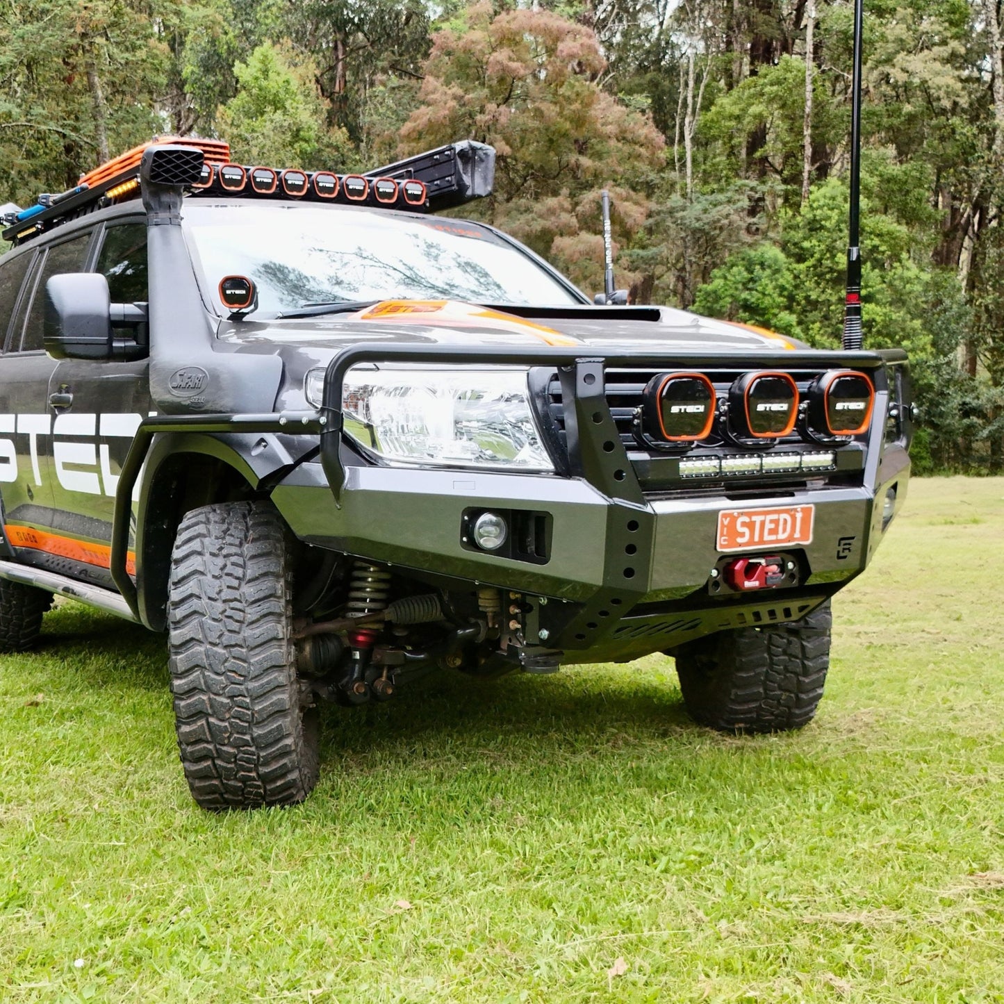 200 Series Toyota Landcruiser Dallas Bull Bar