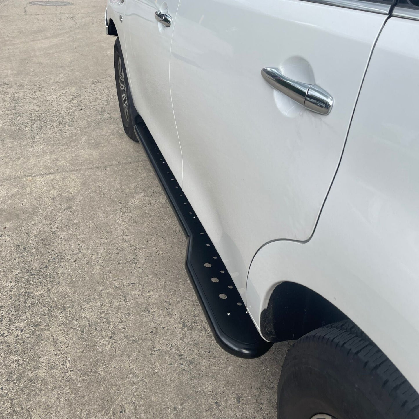 S4 Y62 Nissan Patrol Revolution Rock Sliders