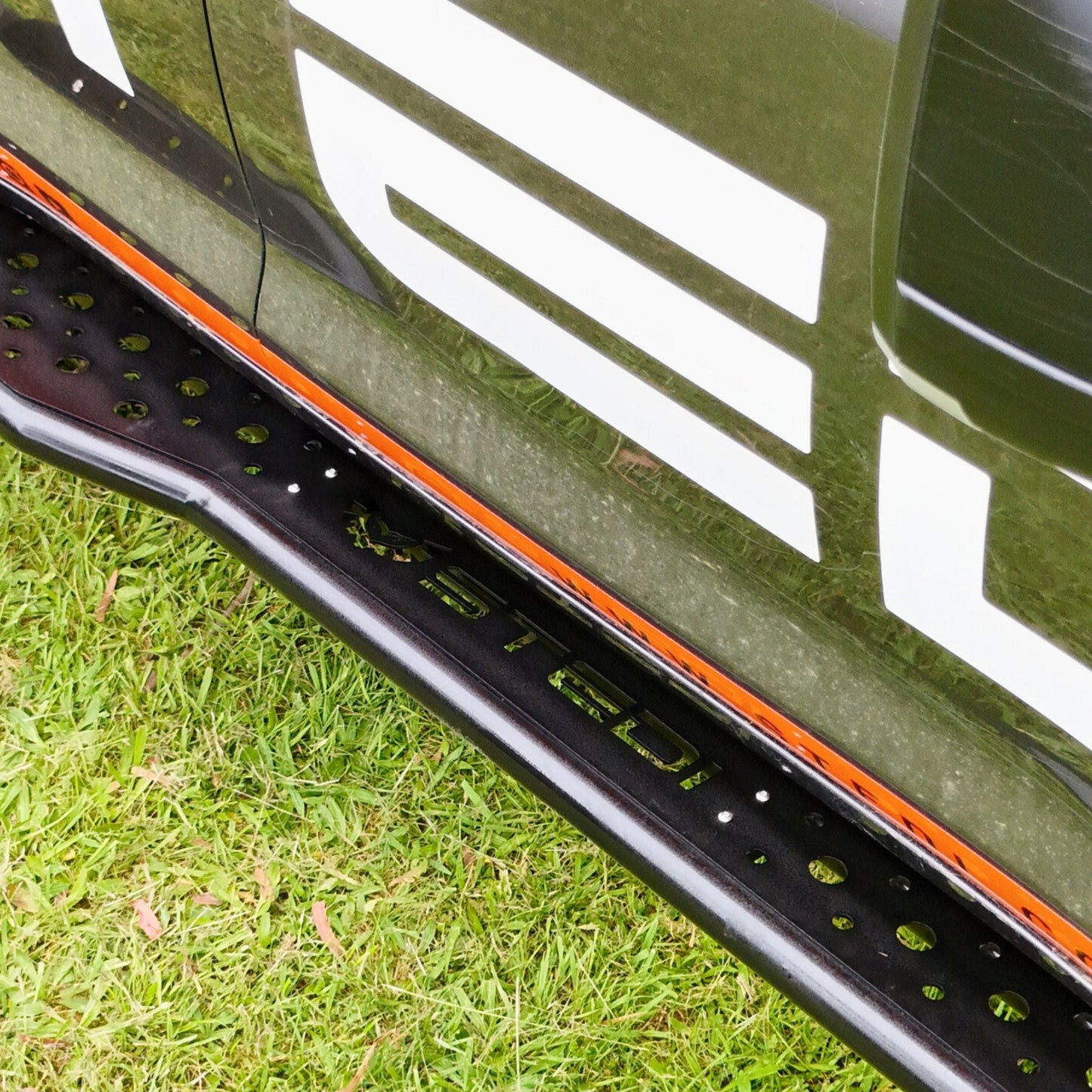 200 Series Toyota Landcruiser Revolution Rock Sliders