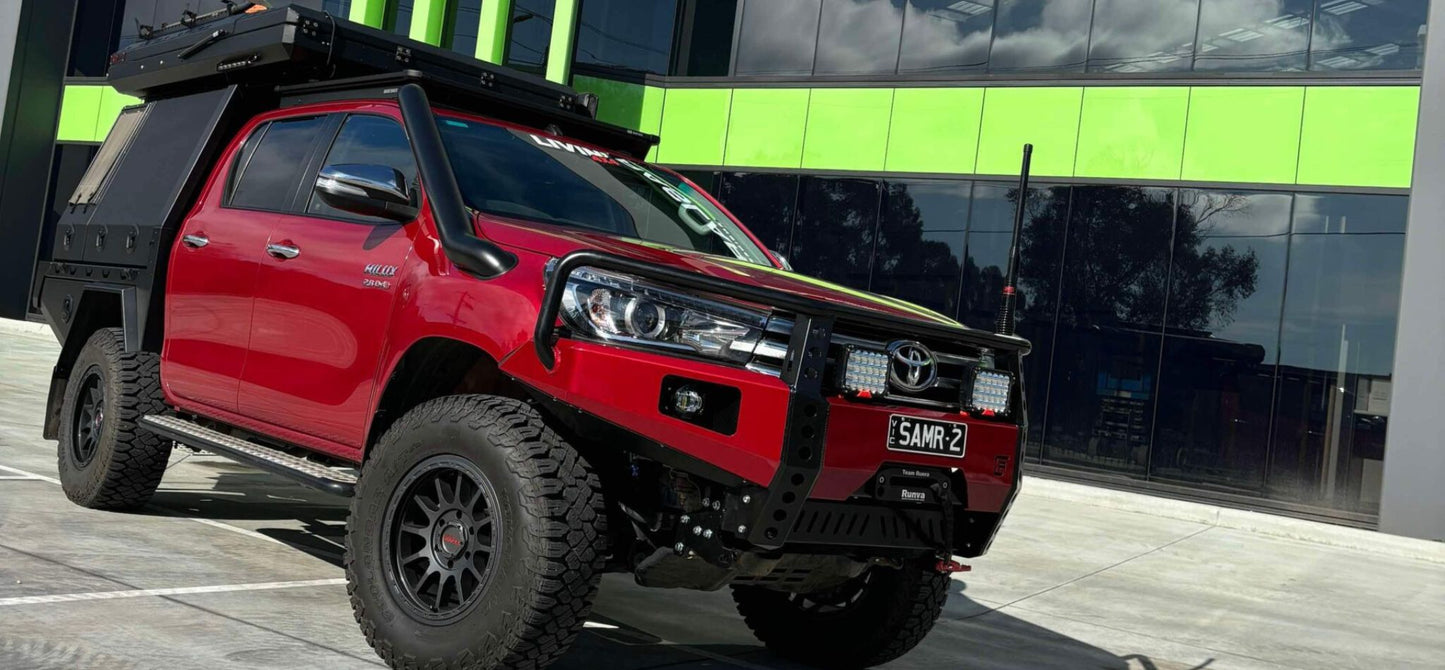 N80 Toyota Hilux 2015-2025+ Hooped (Dallas) Bull Bar