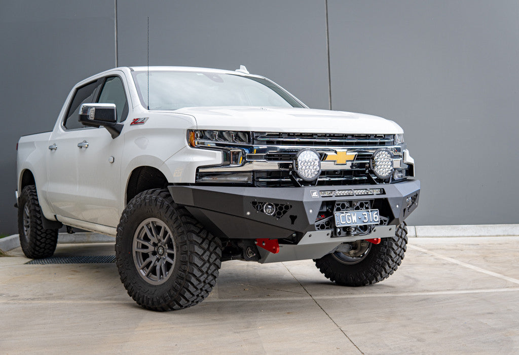 Predator bar on Chevy Silverado with optional lights