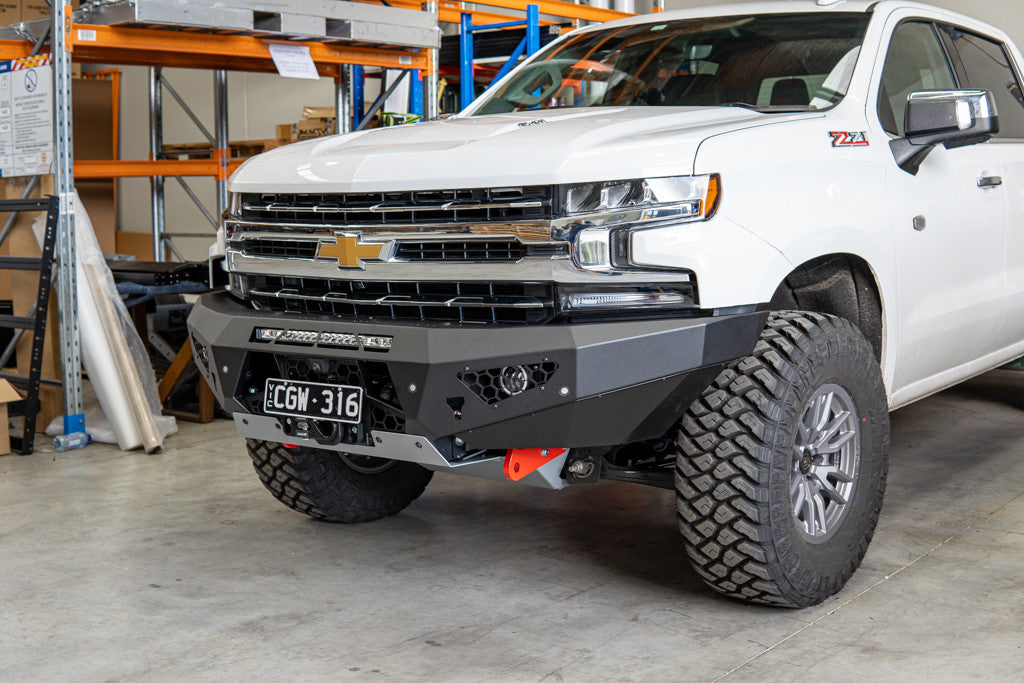 Predator bar on Chevy Silverado with optional lights
